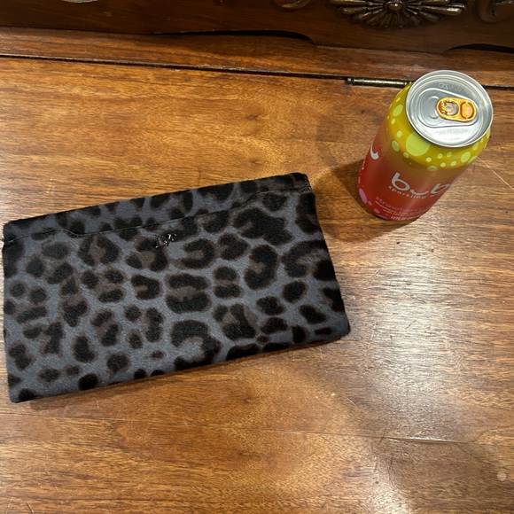 Purple leopard/cheetah print calf hair DVF clutch - Picture 2 of 3